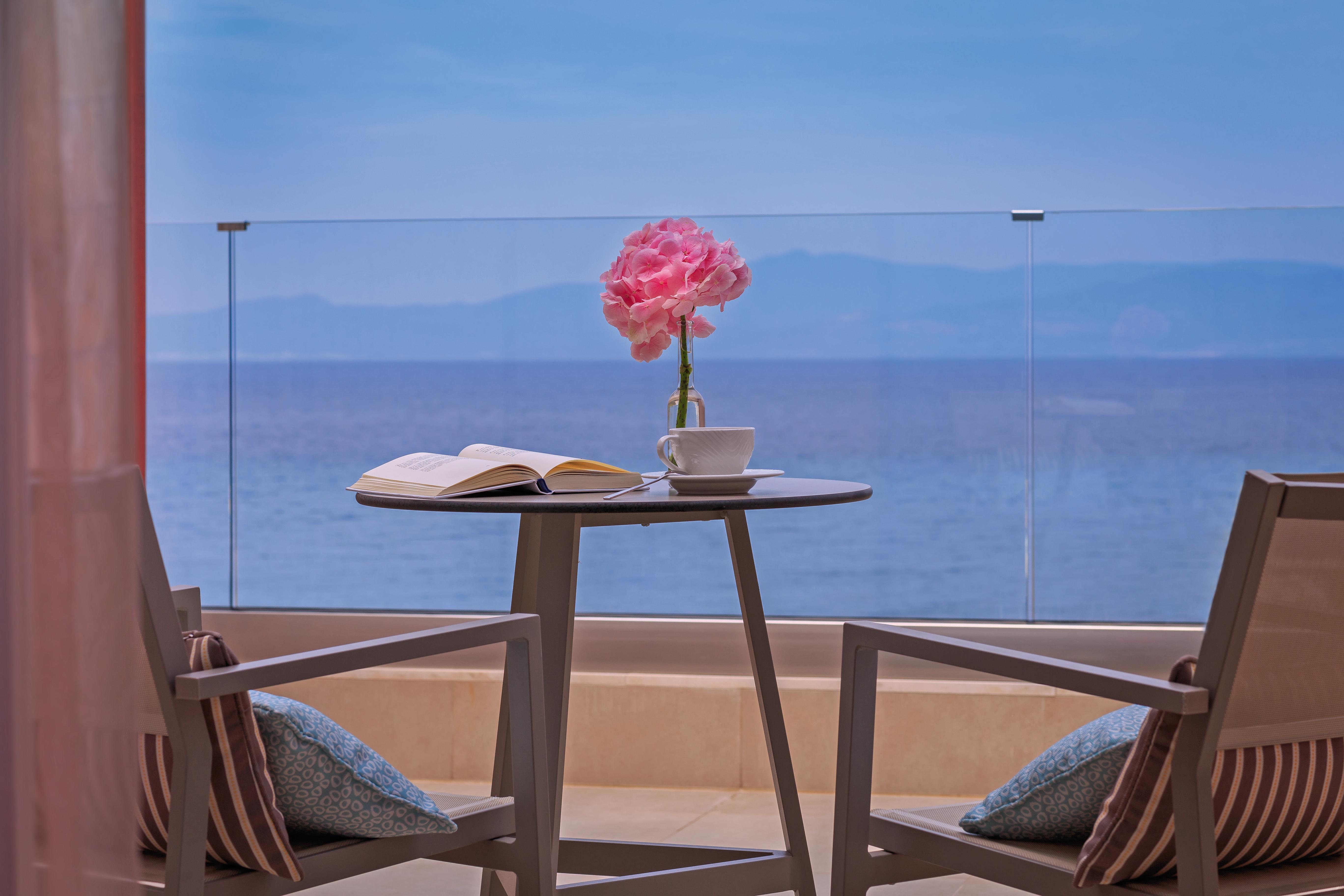 Miraggio Thermal Spa Resort Paliouri Bagian luar foto View from the hotel
