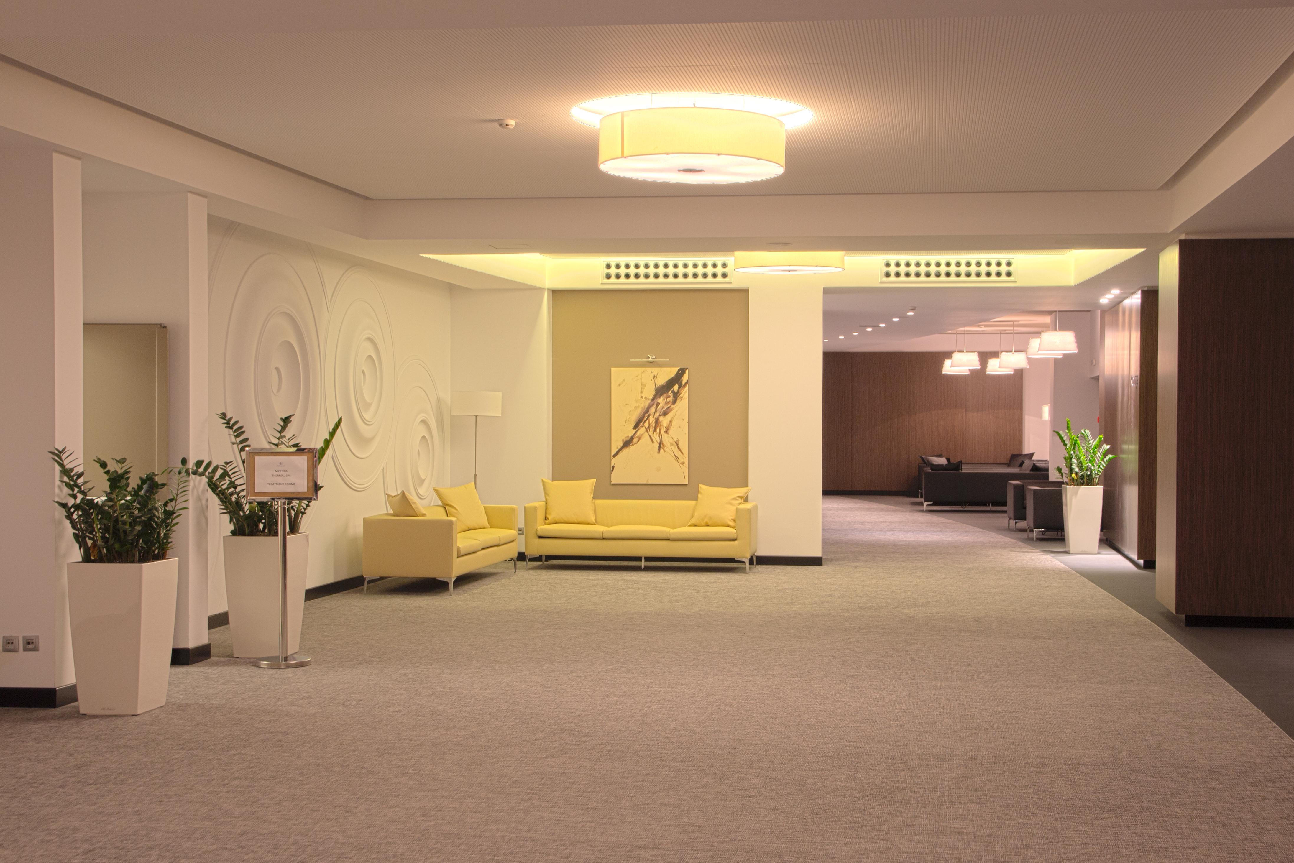 Miraggio Thermal Spa Resort Paliouri Bagian luar foto The lobby of the hotel